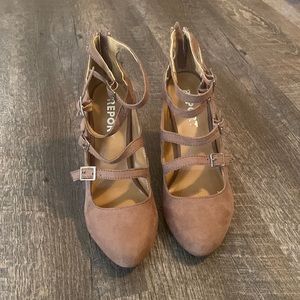 Mauve suede heels